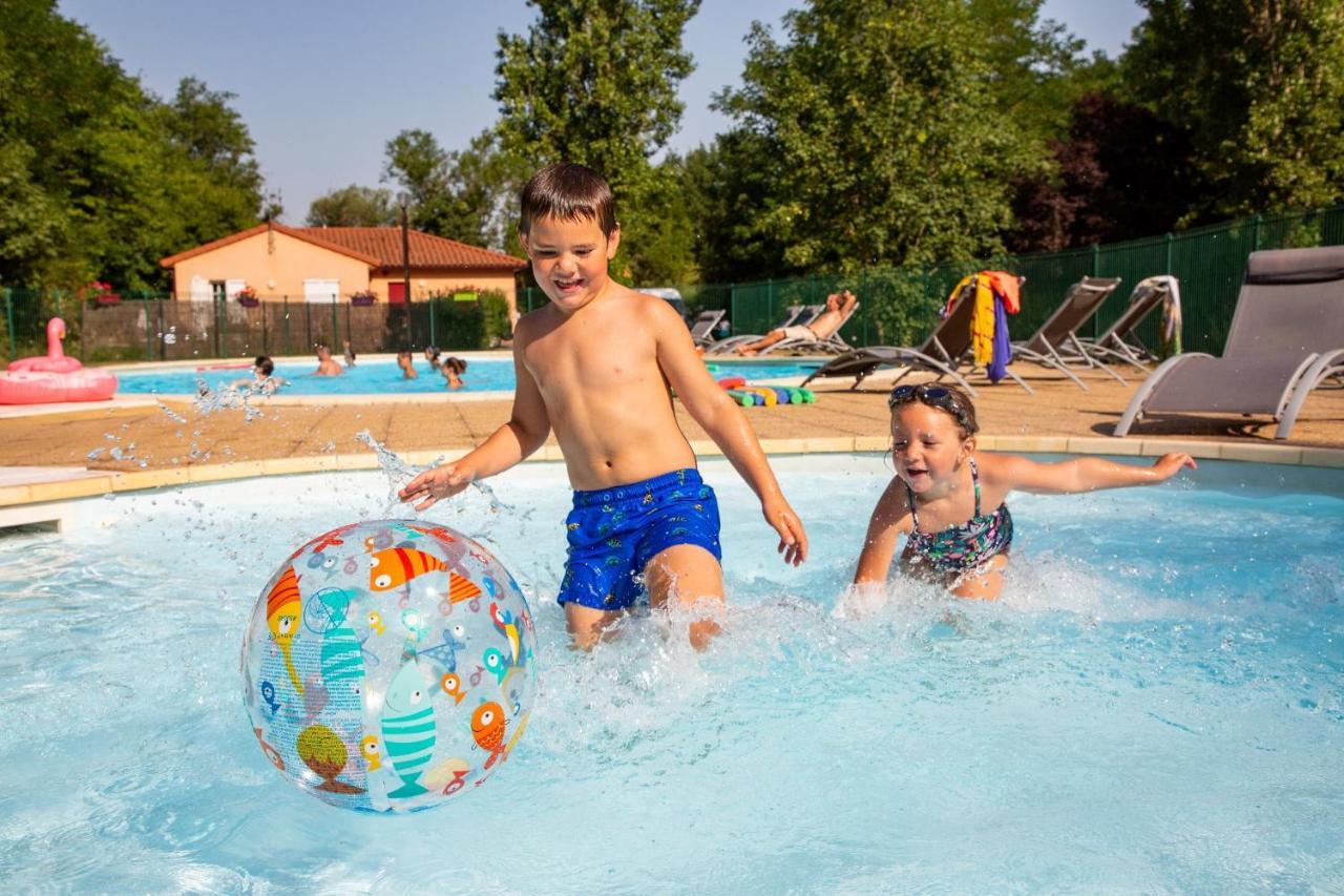 בריוד Camping De La Bageasse מראה חיצוני תמונה